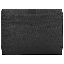 Идеален за ежедневна употреба, пътуване или бизнес срещи, калъфът Sentio Sleeve Stride Skin защитава твоя лаптоп до 16" и разполага с магнитно закопчаване за комфорт и стил!