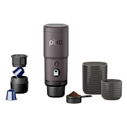 Pixapresso на Wacaco ти предоставя кафе на ниво бариста, където и да си! Загрява вода, работи с капсули или смляно кафе и осигурява голяма автономия с едно зареждане!