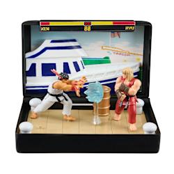 Уникална колекционерска диорама на Street Fighter II в оригинална касета за Sega Genesis. Ретро носталгия за всички фенове на класическите видеоигри!